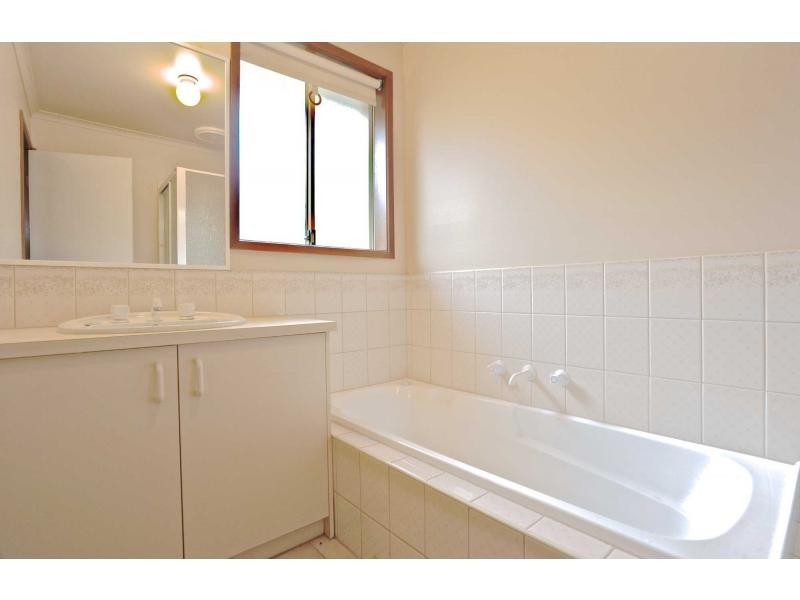 29 Parwan Crescent, Mornington VIC 3931