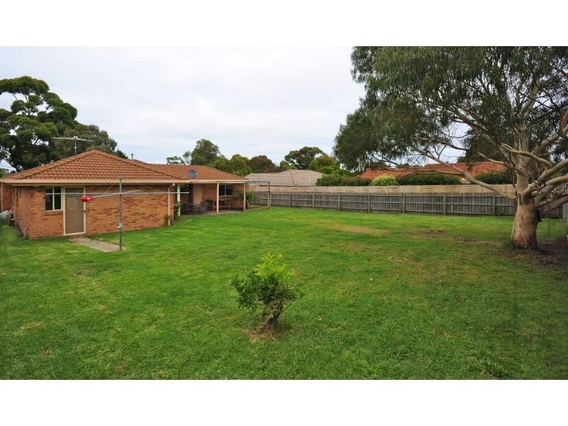 29 Parwan Crescent, Mornington VIC 3931