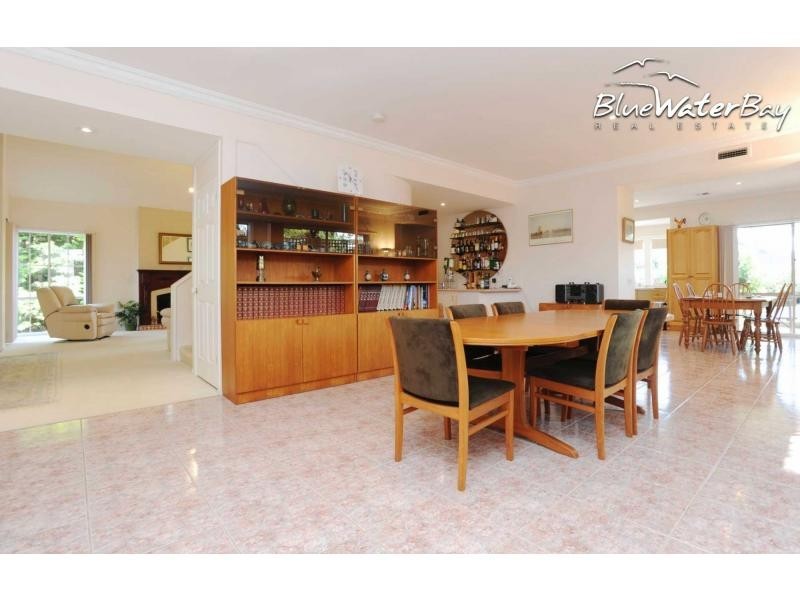 29 Parkside Crescent, Mornington VIC 3931