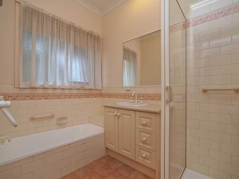 4/24 Macdonald Grove, Mornington VIC 3931