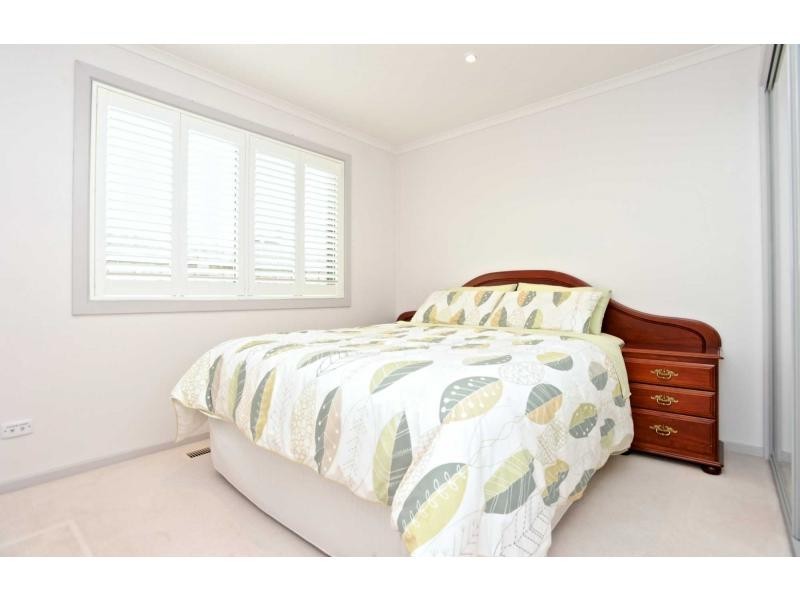 2/2 Kent Street, Mornington VIC 3931