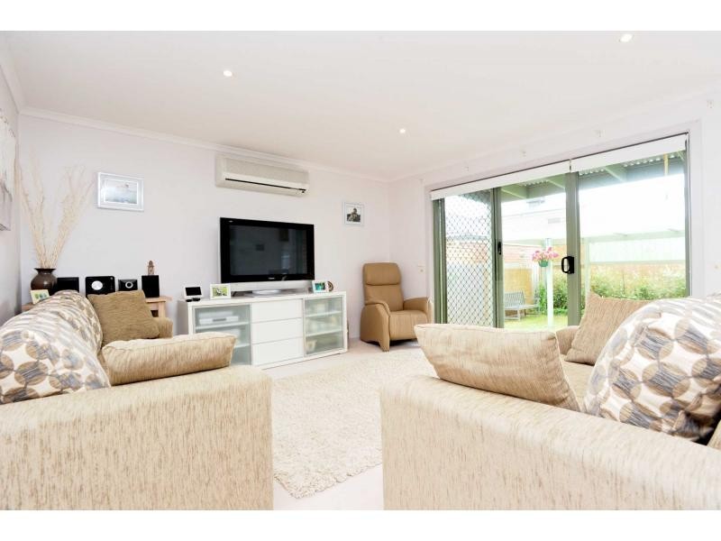 2/2 Kent Street, Mornington VIC 3931