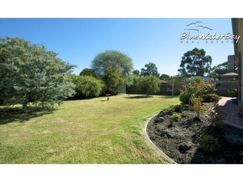 8 Caversham Drive, Mornington VIC 3931