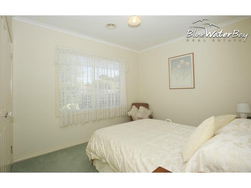 8 Caversham Drive, Mornington VIC 3931