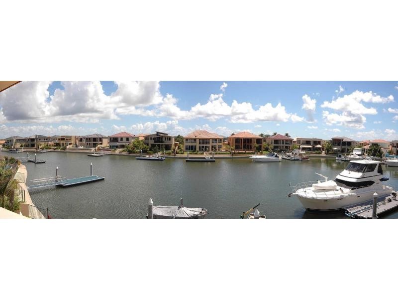 9 King James Court, Sovereign Islands, Paradise Point QLD 4216