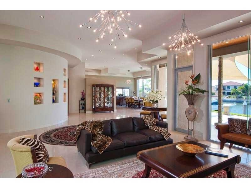 9 King James Court, Sovereign Islands, Paradise Point QLD 4216