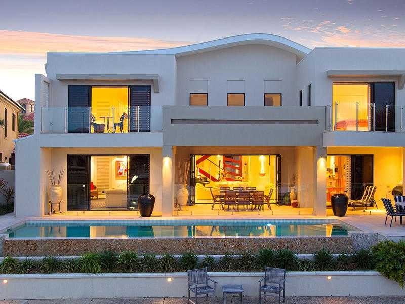 7 King James Court, Sovereign Islands, Paradise Point QLD 4216