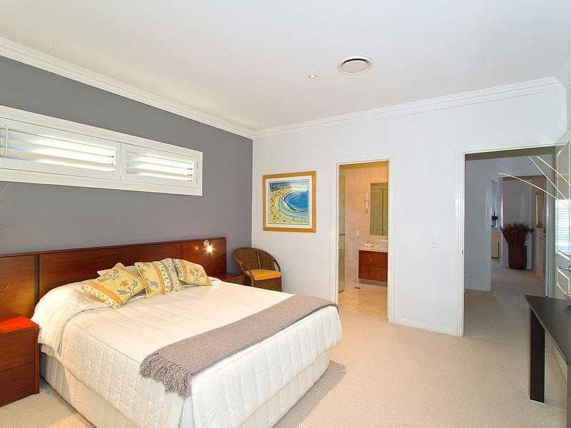 7 King James Court, Sovereign Islands, Paradise Point QLD 4216