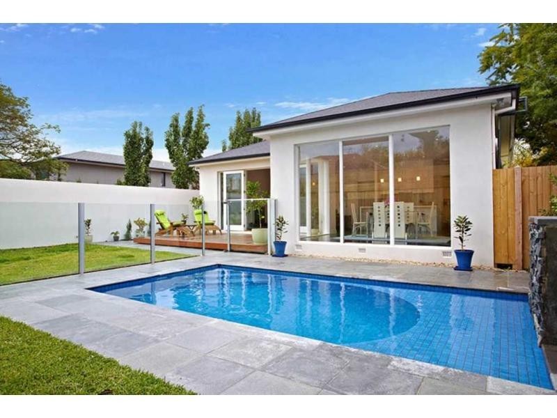 8 Young Street, Brighton VIC 3186
