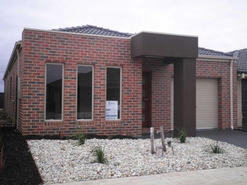 LOT 2096 HAWKSTONE Road, Wyndham Vale VIC 3024