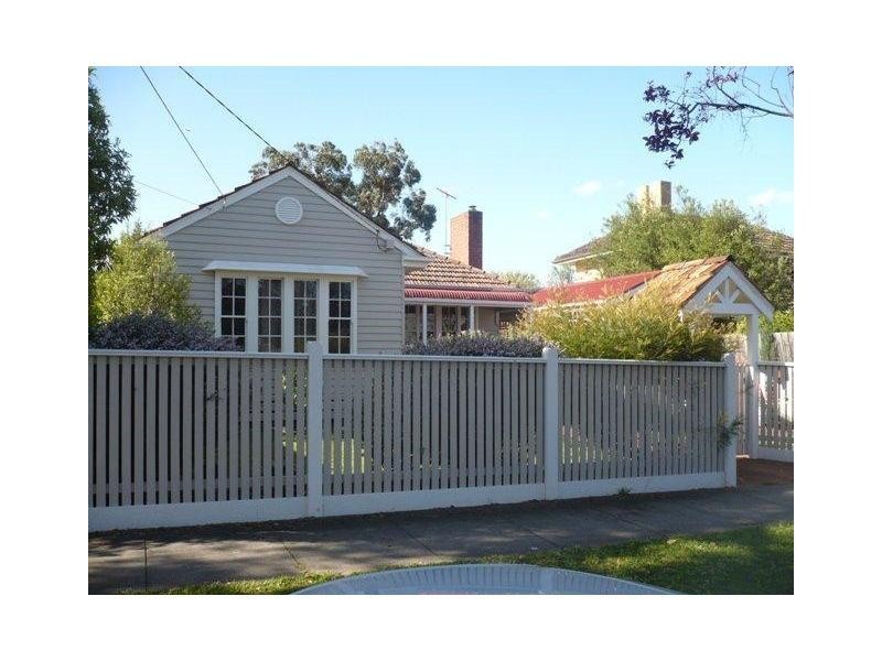 15 Charles Street, Cheltenham VIC 3192