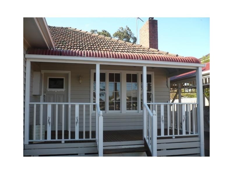 15 Charles Street, Cheltenham VIC 3192