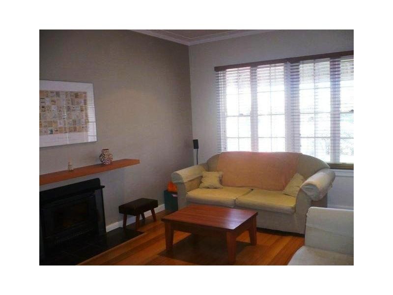 15 Charles Street, Cheltenham VIC 3192