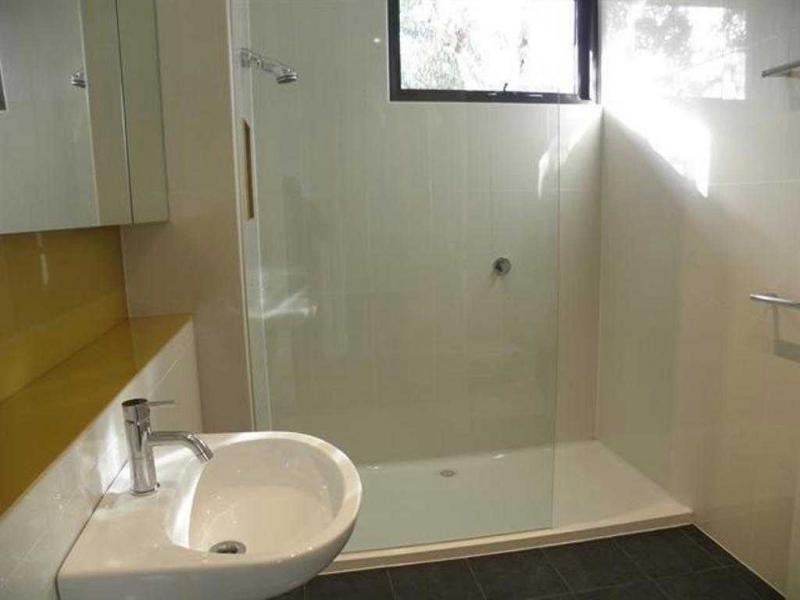 64 Landcox Street, Brighton East VIC 3187