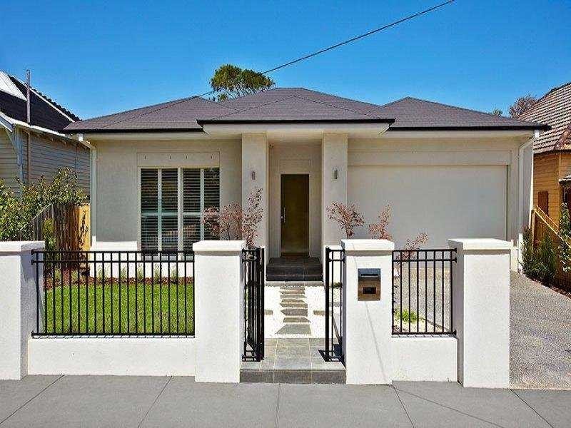 8 Young Street, Brighton VIC 3186