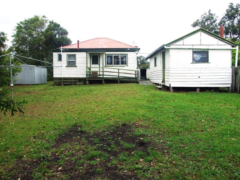 8 Yarrat Place, Wauchope NSW 2446