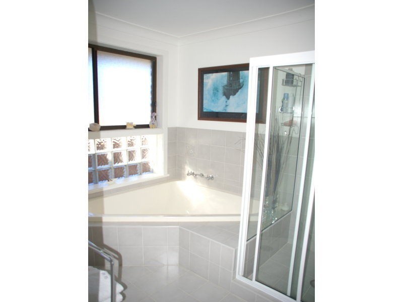 16 Clareville Avenue, Wauchope NSW 2446