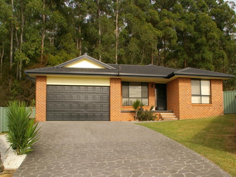 13 Yarrat Place, Wauchope NSW 2446