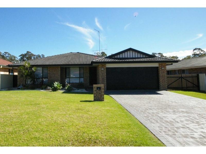 10 Timbertown Crescent, Wauchope NSW 2446