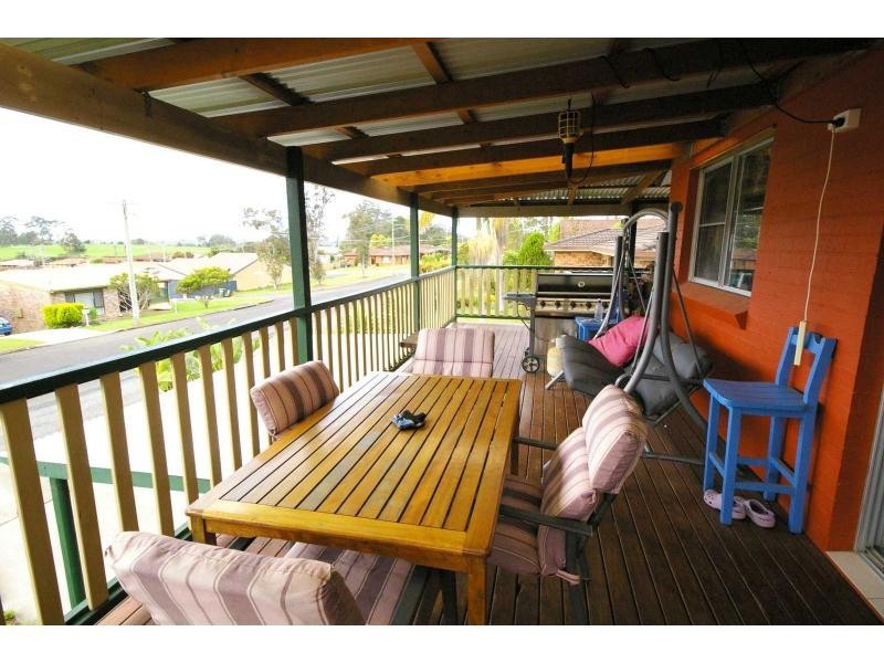 8 Cowarral Circuit, Wauchope NSW 2446