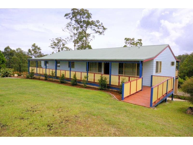 8 Banyule Place, Sancrox NSW 2446