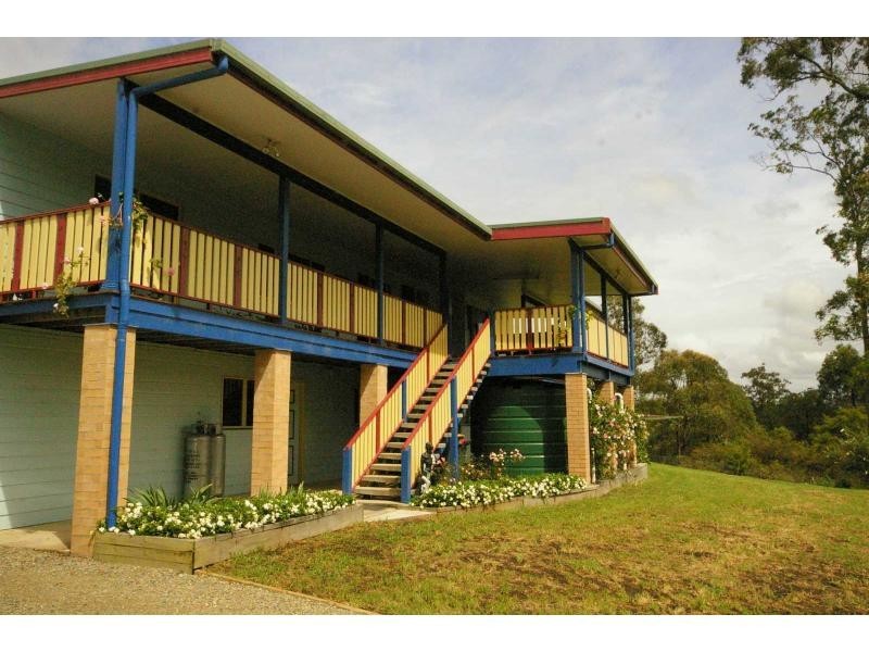 8 Banyule Place, Sancrox NSW 2446