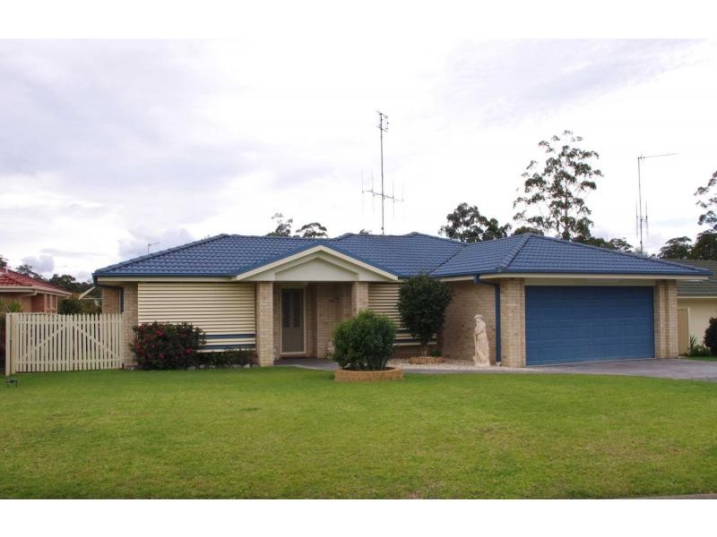 13 Millers Place, Wauchope NSW 2446