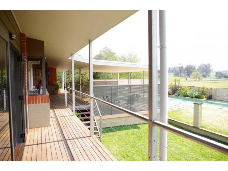 9 Ennis Road, Wauchope NSW 2446