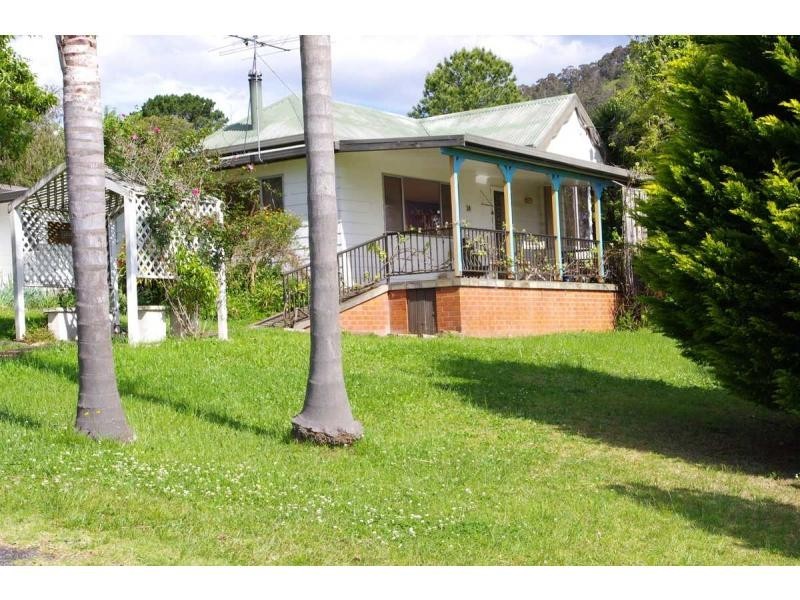 24 Main Street, Comboyne NSW 2429