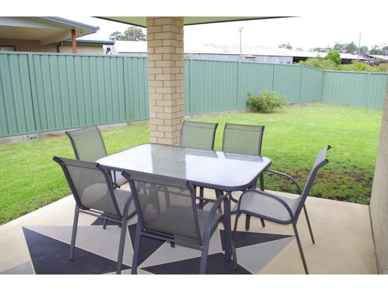 20 Pead Street, Wauchope NSW 2446