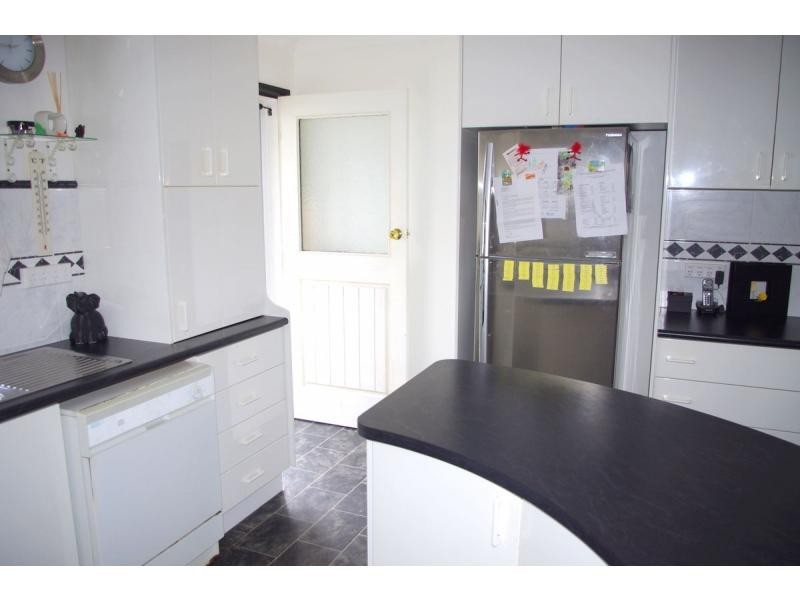 9 Wattle Street, Wauchope NSW 2446