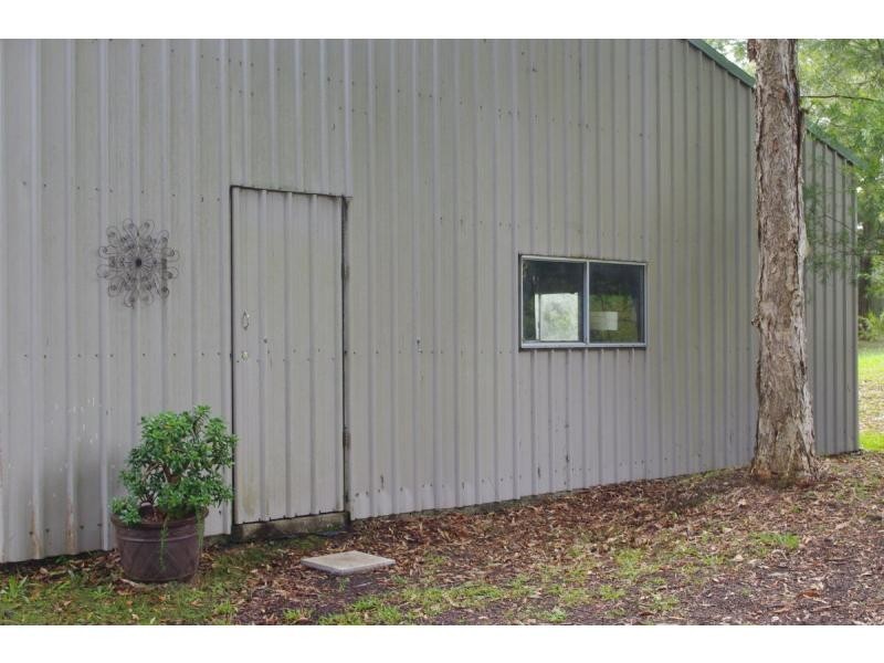 12 Warrew Crescent, King Creek NSW 2446