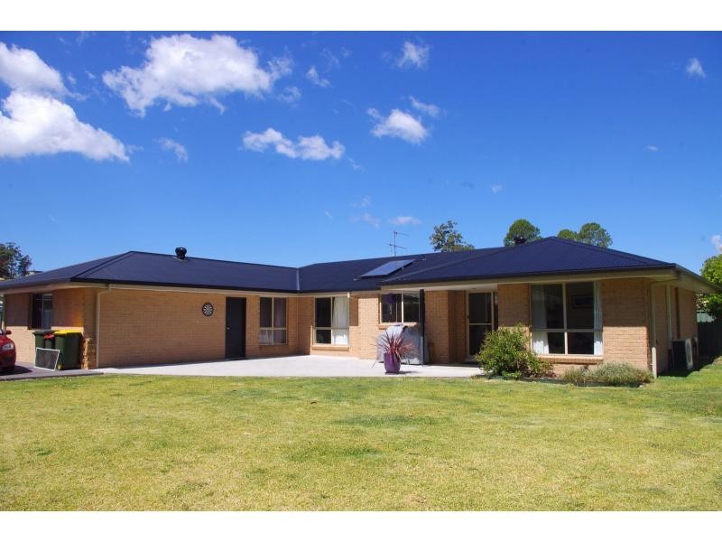 34 Pead Street, Wauchope NSW 2446