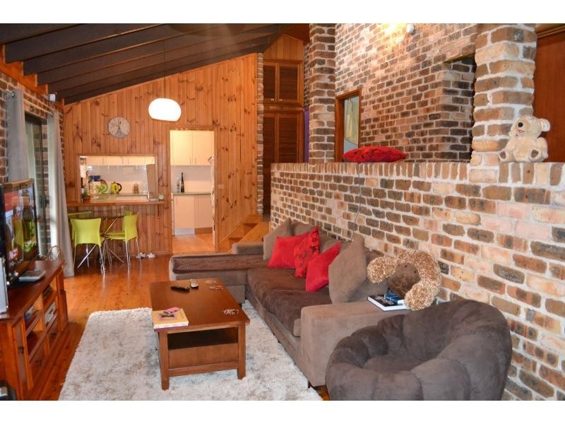 8 Marowin Place, Wauchope NSW 2446