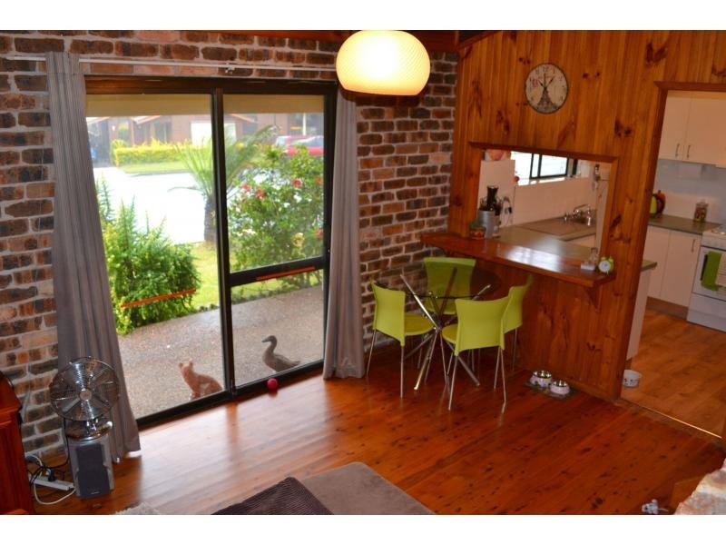 8 Marowin Place, Wauchope NSW 2446