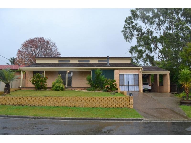 8 Marowin Place, Wauchope NSW 2446