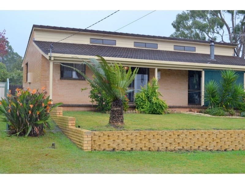8 Marowin Place, Wauchope NSW 2446