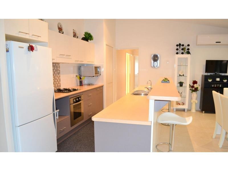 2/24 Colonial Circuit, Wauchope NSW 2446