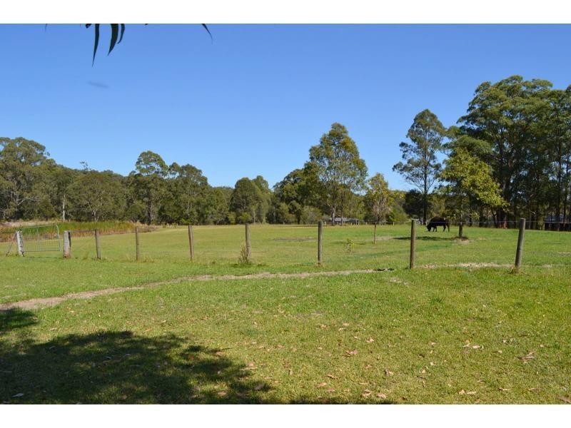 235 Rawdon Island Road, Sancrox NSW 2446