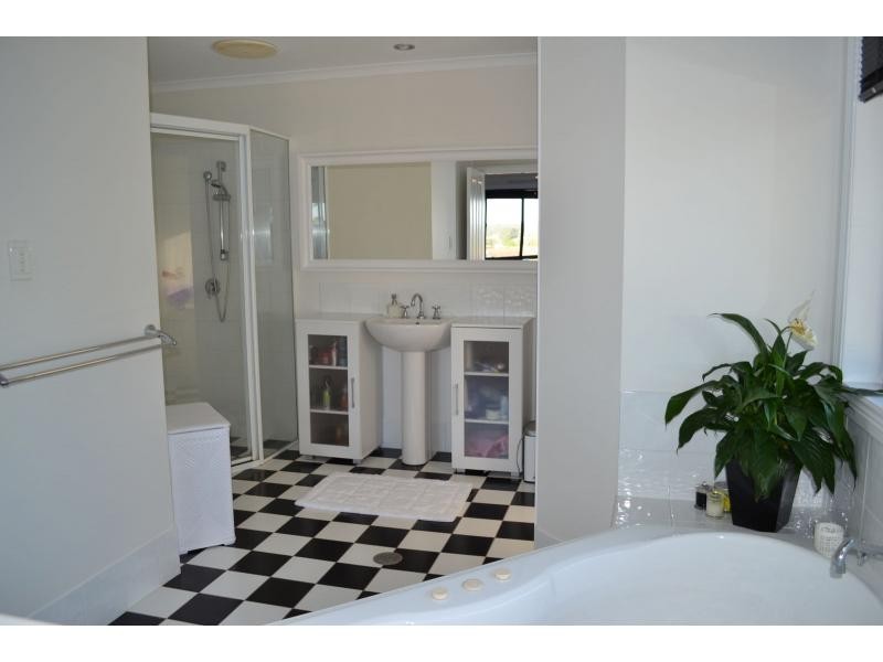 42 Cowarral Circuit, Wauchope NSW 2446