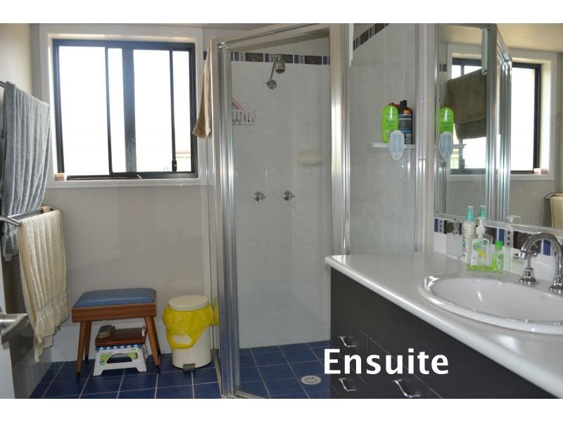 9 Riverbreeze Drive, Wauchope NSW 2446