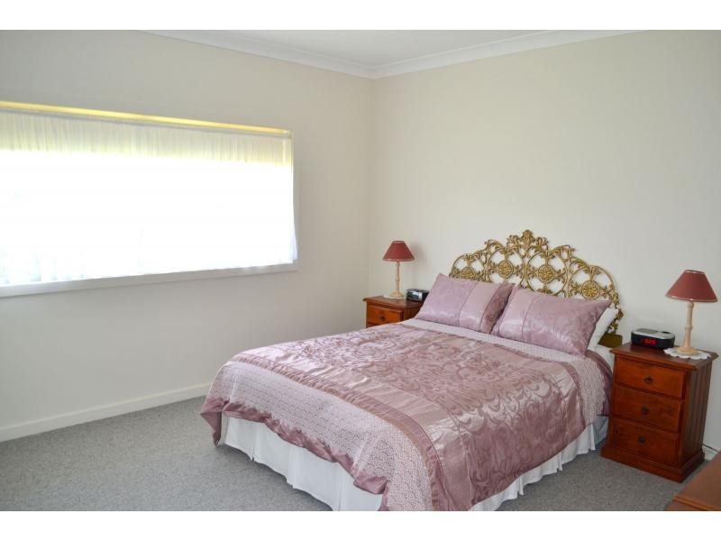 2 Jocks Place, Wauchope NSW 2446