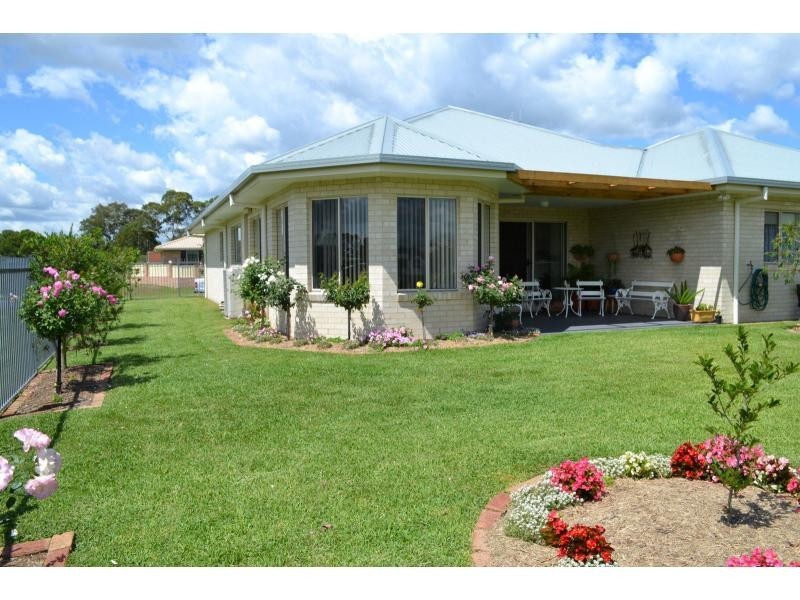 2 Jocks Place, Wauchope NSW 2446