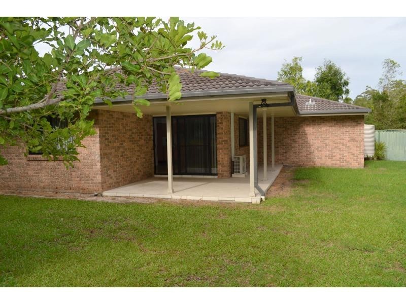 8 Millwood Place, Wauchope NSW 2446