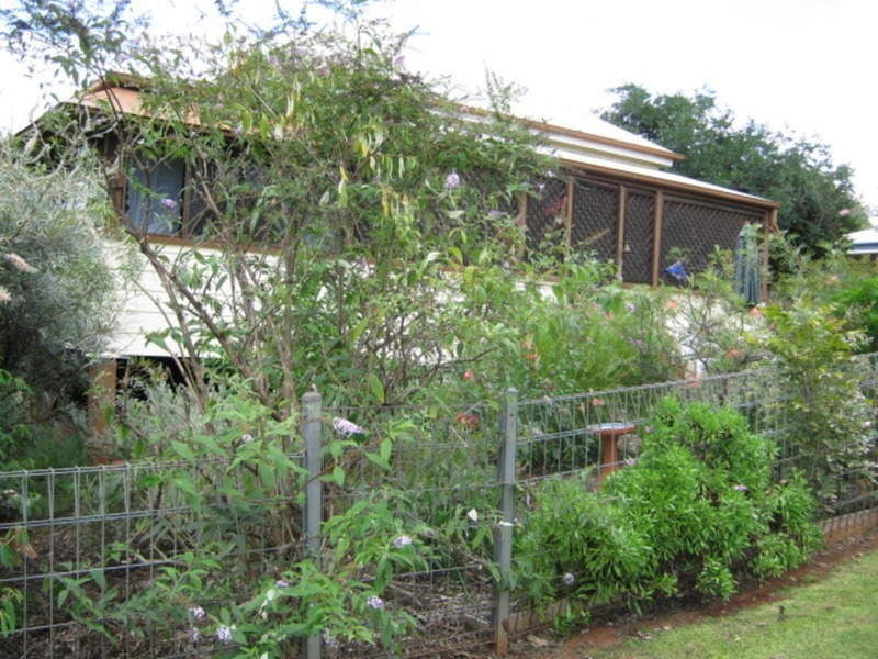 6 Nelson Street, Childers QLD 4660