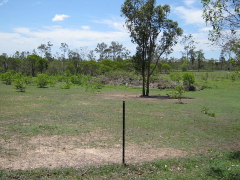 64 Redridge Crescent, Redridge QLD 4660