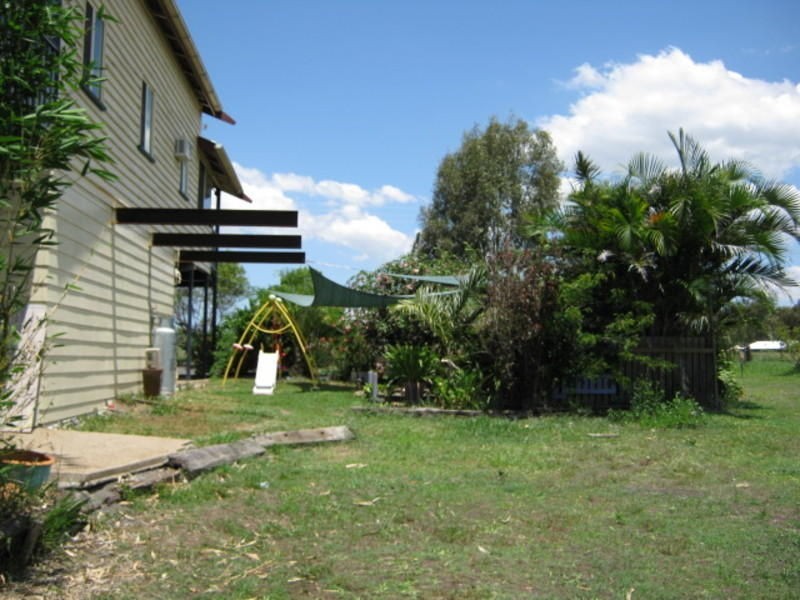 64 Redridge Crescent, Redridge QLD 4660