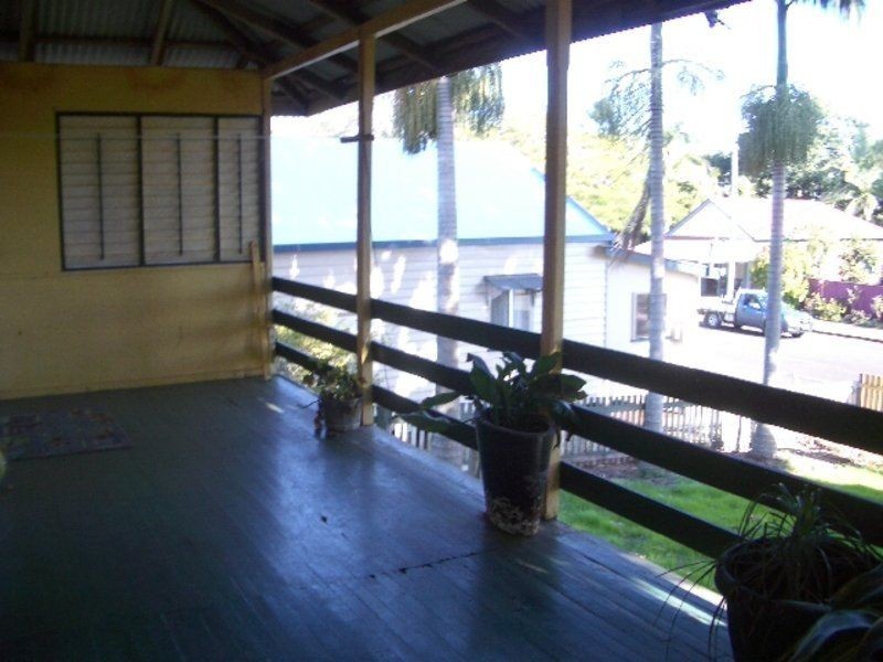 8 Queen Street, Cordalba QLD 4660