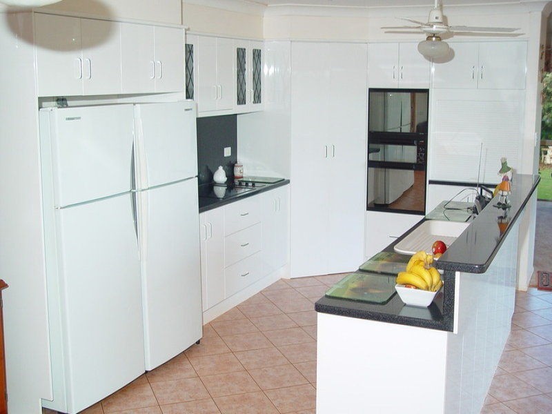 10 Lake View Drive, Apple Tree Creek QLD 4660