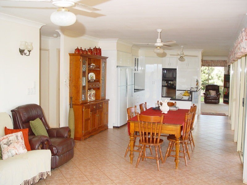 10 Lake View Drive, Apple Tree Creek QLD 4660